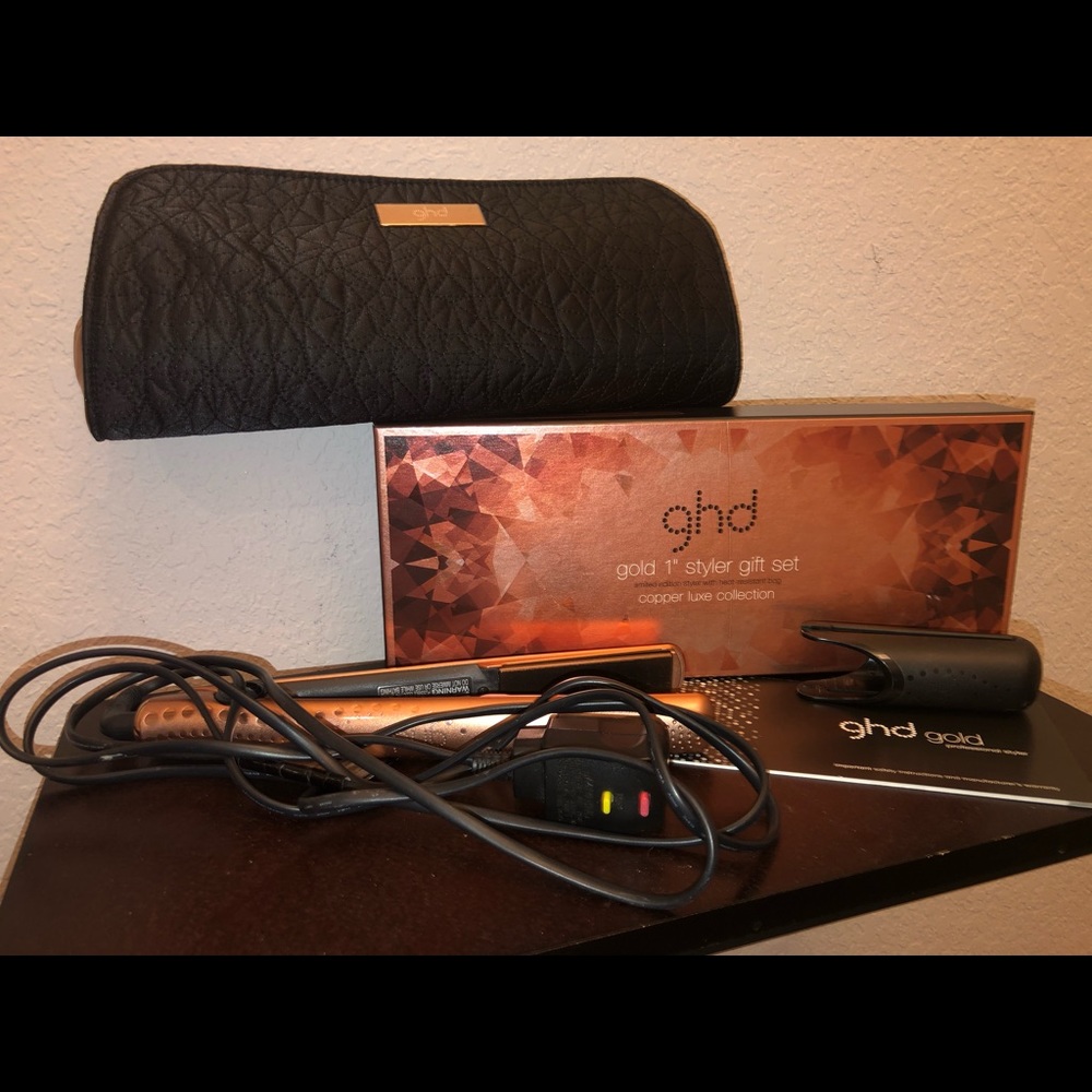 GHD professional Straightening Iron